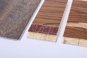 PVC ကြမ်းခင်းအတွက် ဖိုက်ဘာမှန်ကွက်အဝတ်အစား Laid Scrims