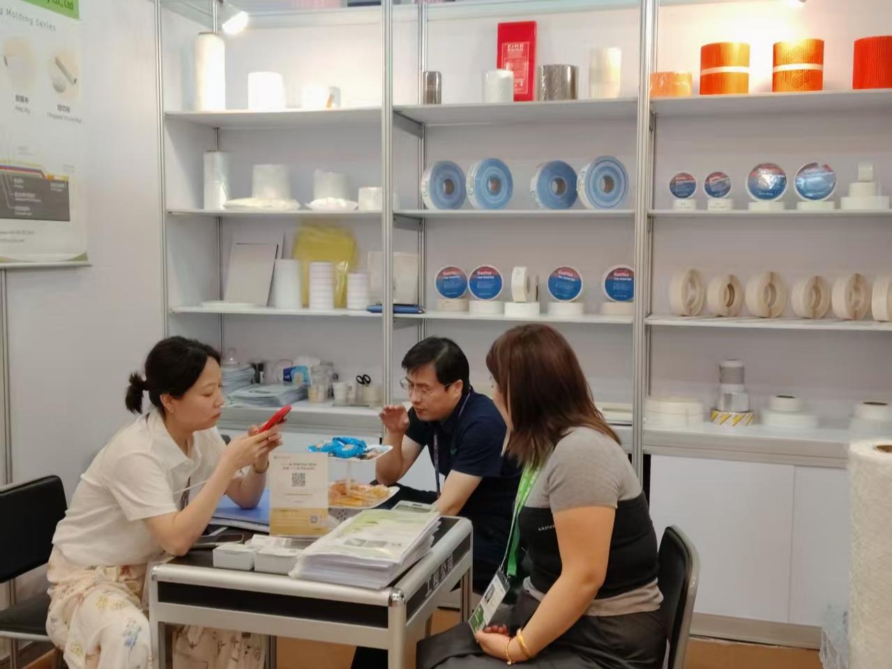 e13ef8b8-12e5-4226-ac19-45ef96773343